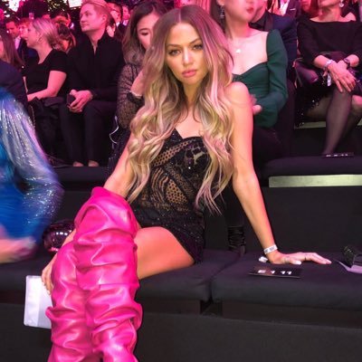 toocostellar's profile picture. User @erikacostell owns my heart💞 
@toocostellar backup 🥰
