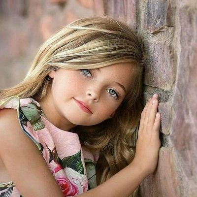 kab20141398's profile picture. ‏ياربّ قوّة و حبّ و يقين و رضا و علم و شغف لا ينطفىء ❤