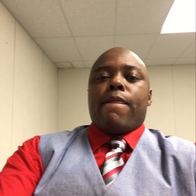 JustinLoughrid1's profile picture. Father of four superstars