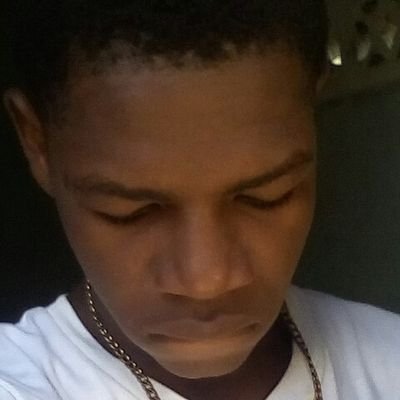 RapFragil's profile picture. Fragil pwisans rap