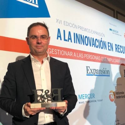 LionandGuru's profile picture. 