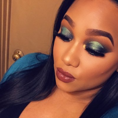 A freelance makeup artist who enjoys to make other people feel very beautiful 😍 🏠 Chicago bound 🛌🏥 made in #Belize 🇧🇿mother of 2 💙💜