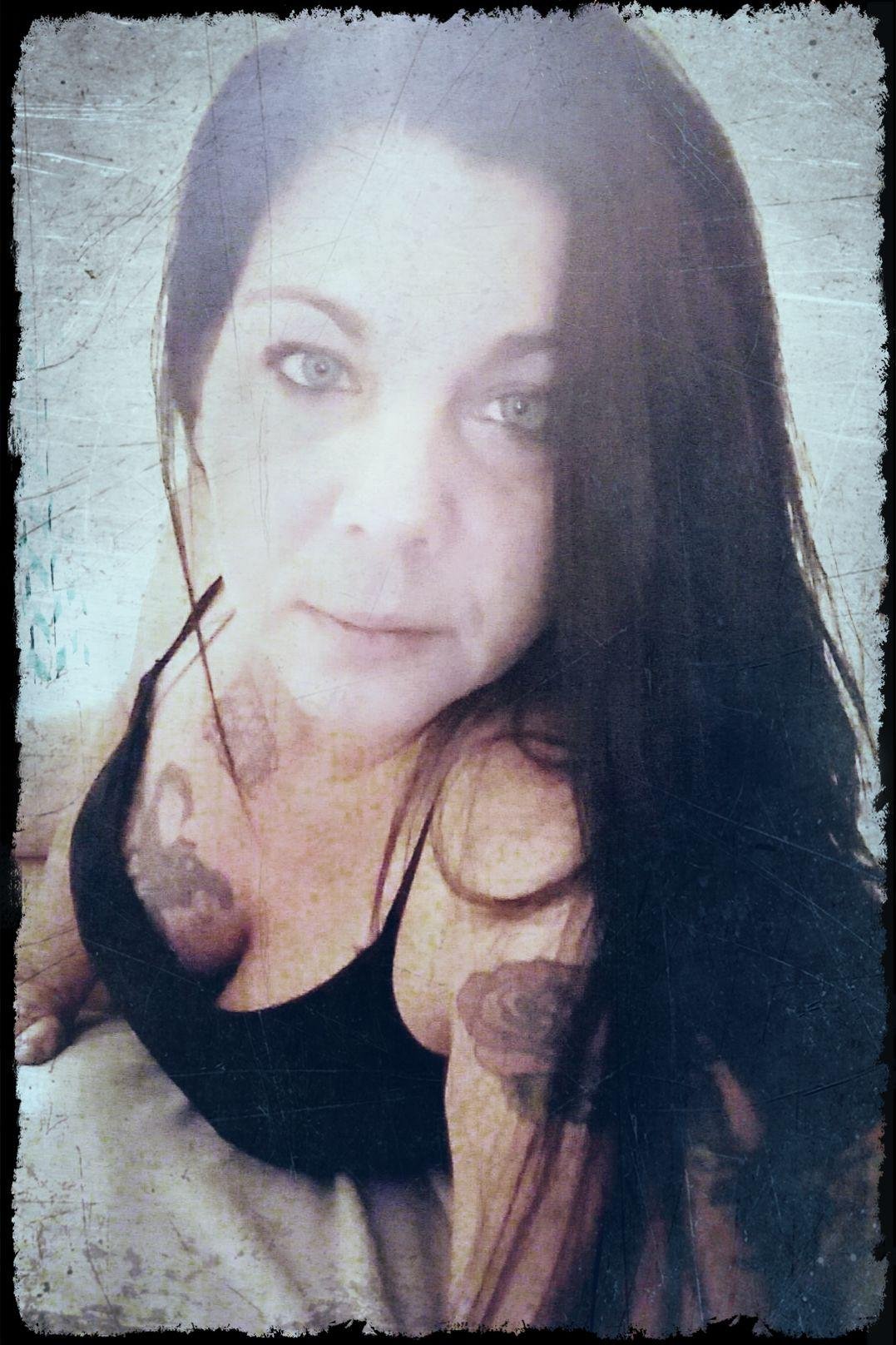 Jalaine15's profile picture. 