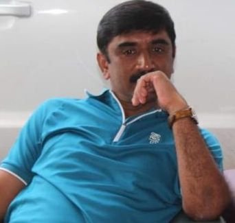 Munired97397202's profile picture. Advocate