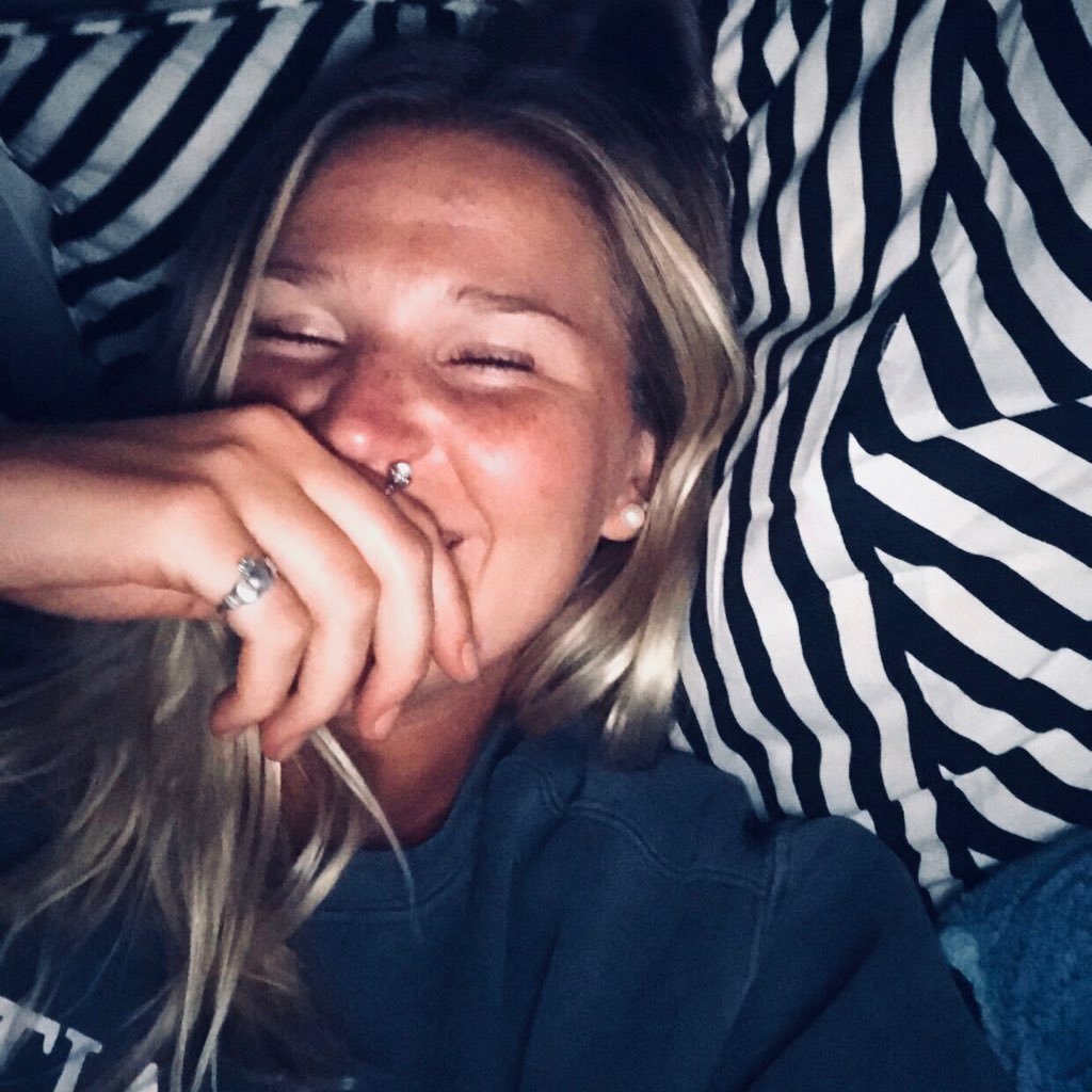 MadisonLeaP's profile picture. 