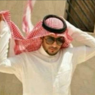 علمتنيّ آلحيآة آن آحترمْ عقول آلبشرٌ ولكنَ لآ آثق بهآا