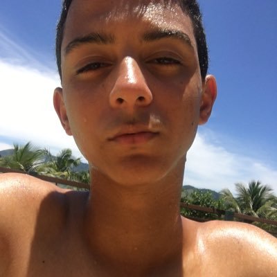 vitorhos_'s profile picture. 