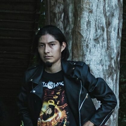 yohuallitla's profile picture. Me gusta el café frío y la música ardiente.