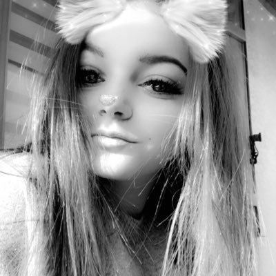 LouaneEmonet's profile picture. 