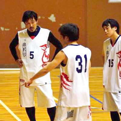 SIXMANとしてバスケに関わる仕事の従事。 FASTBREAKS合同会社共同代表。一般社団法人クラッチタイムズ代表理事。クラッチタイムカンファレンス2022の情報公開を機にtwitterちゃんとやってみようかと思いつつ、諦め中。