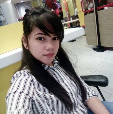 kellyturingan's profile picture. facebook/Khellydiz Aidyllek Thuringan