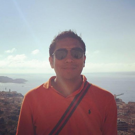 victorbarreral's profile picture. Half Human 🤖 & Half Copywriter 🤓