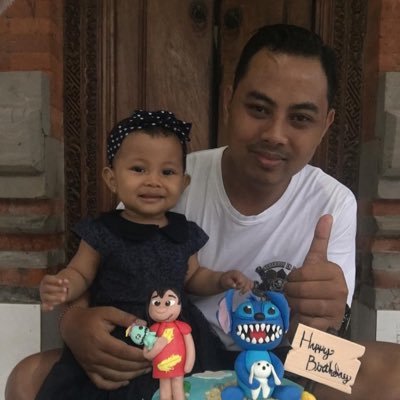 Kharis_Reyes's profile picture. 