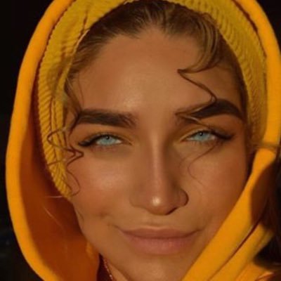 من بين حِطامك أزهْر من جديد*.