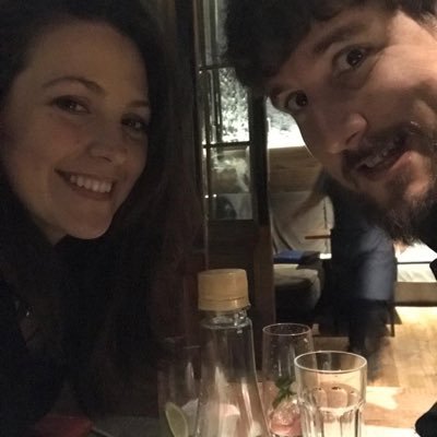 Especialista en impuestos, fanática de River y amante de los viajes en buena compañía. Mamá de Camila y Felipe