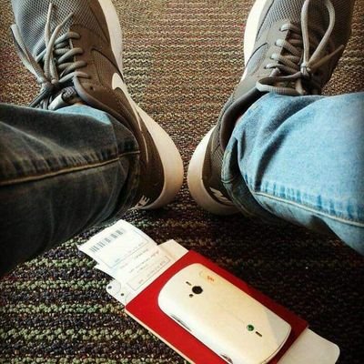 saya bukan manusia sempurna, bahkan jauh dr kata sempurna. Hanya berusaha belajar jadi manusia yg baik saj.