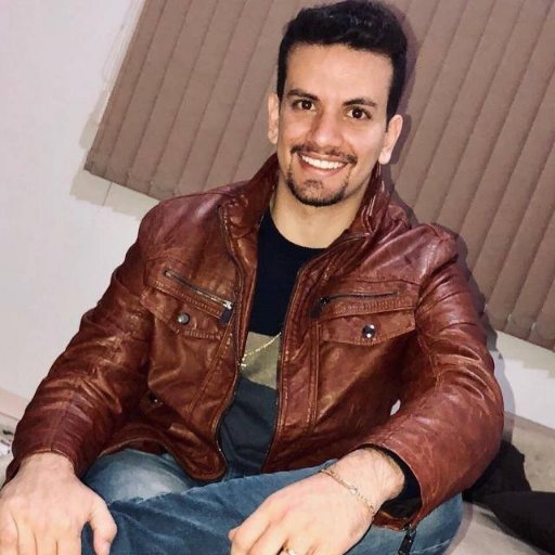 Vós porem, sois raça eleita, sacerdócio real, nação santa, povo exclusivo de Deus, afim de anunciar as virtudes daquele que os chamou das trevas para a sua luz.