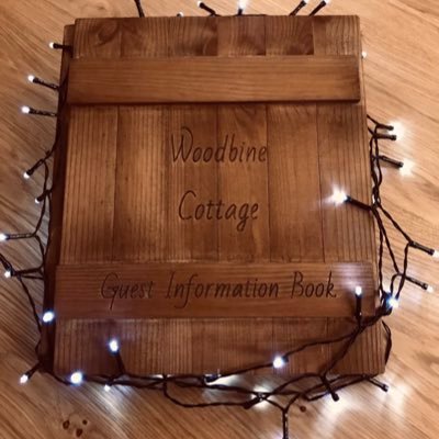 A gorgeous, cosy holiday cottage in the secret hide away - Mersea island. Stay at Woodbine Cottage and watch your stresses melt away.