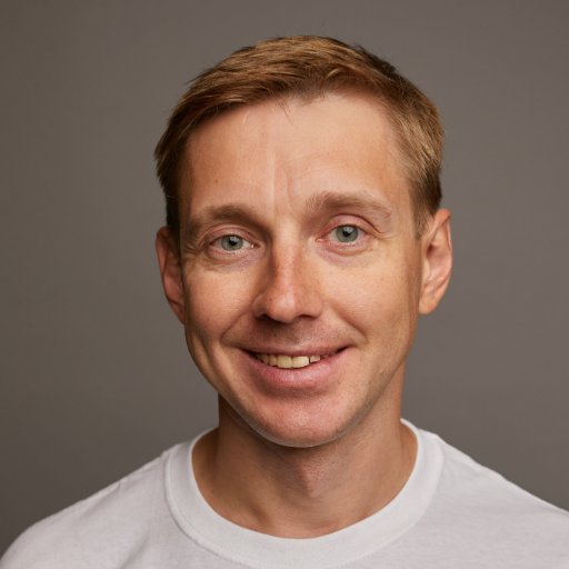 🔩 Writing articles @ORAWORLD_Mag, Organizing @RigaDevDays @EOUC, meeting, Speaking at conferences. Meetups https://t.co/Cr9oCHEYgw