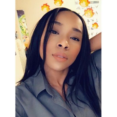 Chello_There's profile picture. Psalms 91:2♥️ Vet🐾