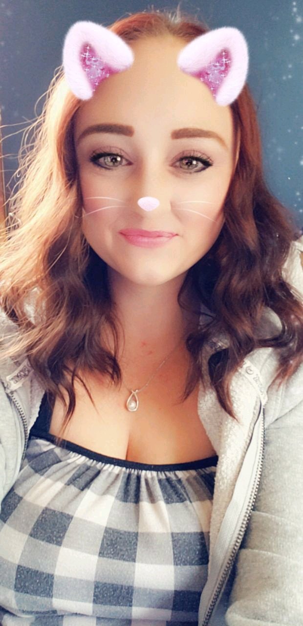 Secksigurlie99's profile picture. Married, 2 kids