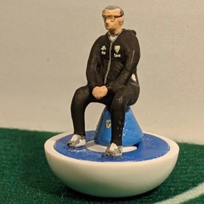 ChrisHodgsonc3's profile picture. ‘Never made the first team just made the first team laugh ‘ LUFC.....beats and boots