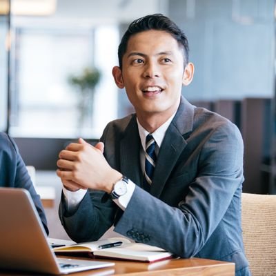 大手ホワイト企業の新卒採用リクルーター|就活屋さん|就職偏差値70|20卒120名集客|私大卒業⇒大手ホワイト企業入社⇒転職活動⇒複業開始⇔新卒採用リクルーター←今ここ|LINE@で無料相談、エージェント紹介が出来ます|ちなみに彼女はゆるふわ銀行員|▼Sponsored by @shukatu_man #就活 #20卒