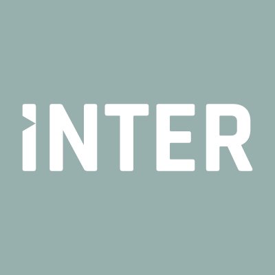 Onze oplossingen zorgen er voor, dat gebruikers in kritische omgevingen in staat zijn beter beslissingen te nemen door de presentatie van de juiste informatie