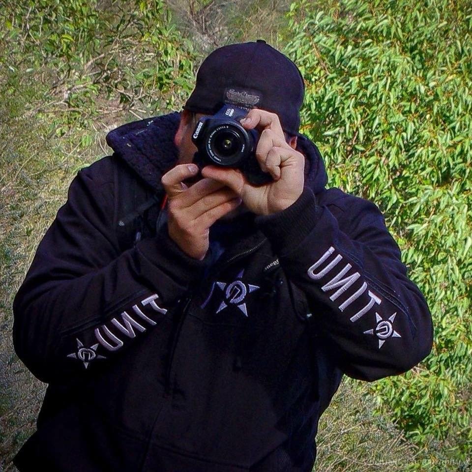 Photographer for the Perth Heat Owner of tris photography lacrosse player for the perth swans