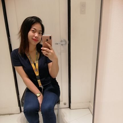 Loveeeesssssss's profile picture. 