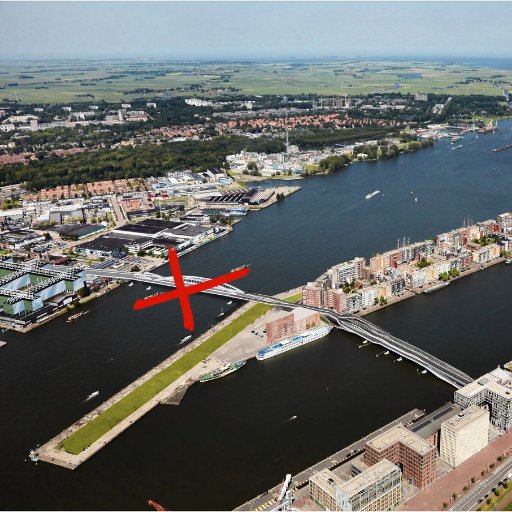 Wij willen een open IJ maar zijn voor verbinding met Noord. Doe ons maar een tunnel, veerponten alles behalve een BRUG.