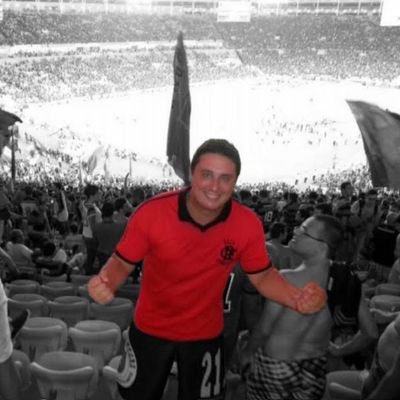Flamenguista, capixaba e praiero!
Sócio torcedor do CRF, Sócio da Raça-Rubro Negra 37° e Casaca Vermelha!