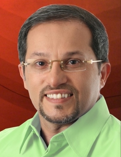 Enfermeiro Pós-Graduado, Ex-Secretário de Saúde. Hoje como VEREADOR desenvolvendo em Porto Velho um mandato participativo, voltado aos interesses da comunidade.