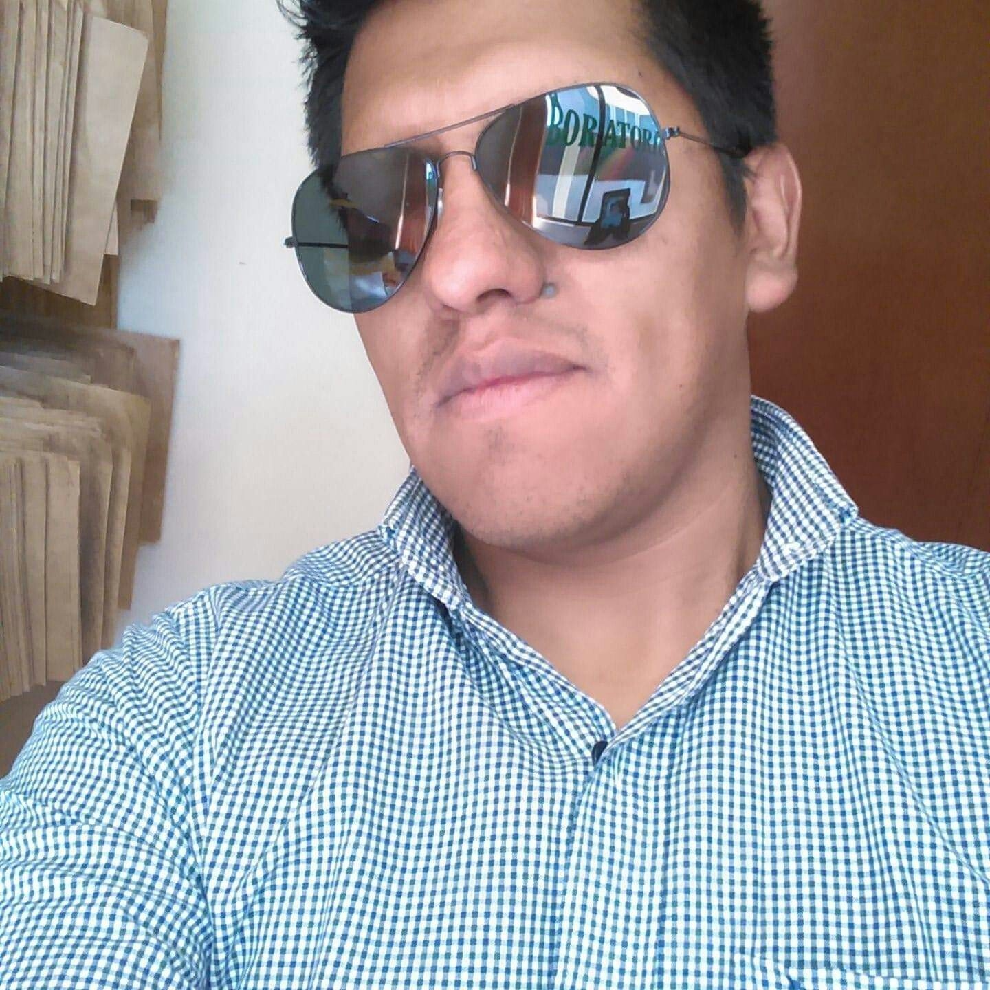 RonaldRandy24's profile picture. yo no sirvo para reclamar, sólo observó me decepcionó y me voy!!!!