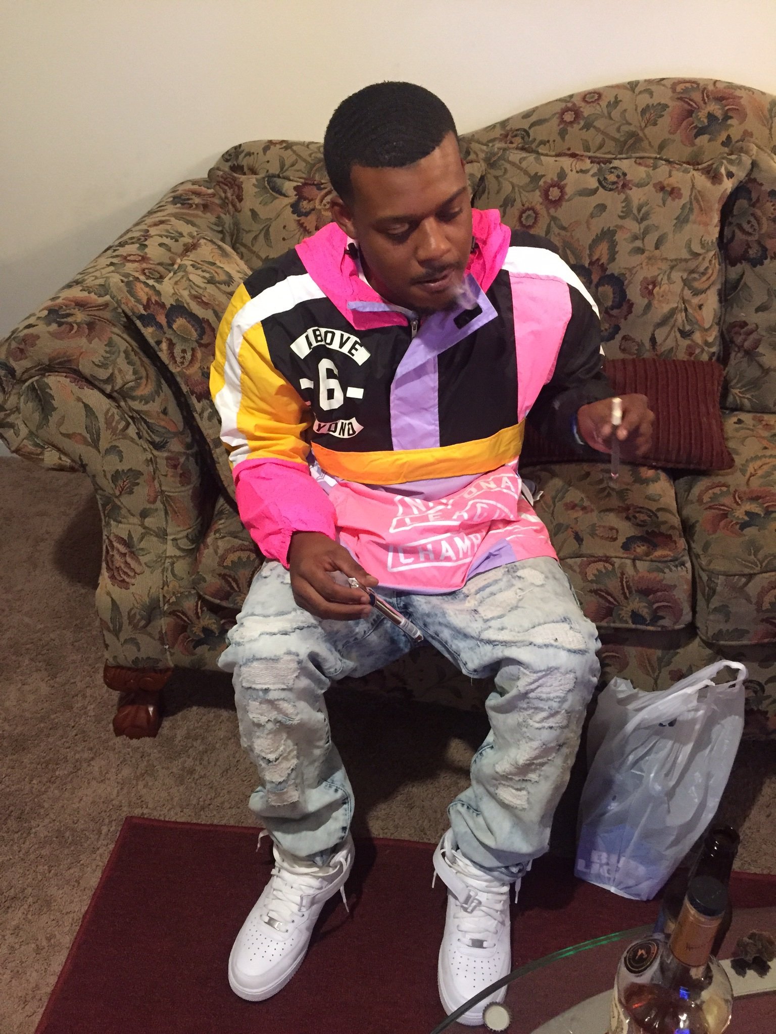 All these Fucc boys and all these Fake friends #CODNTFITIN...