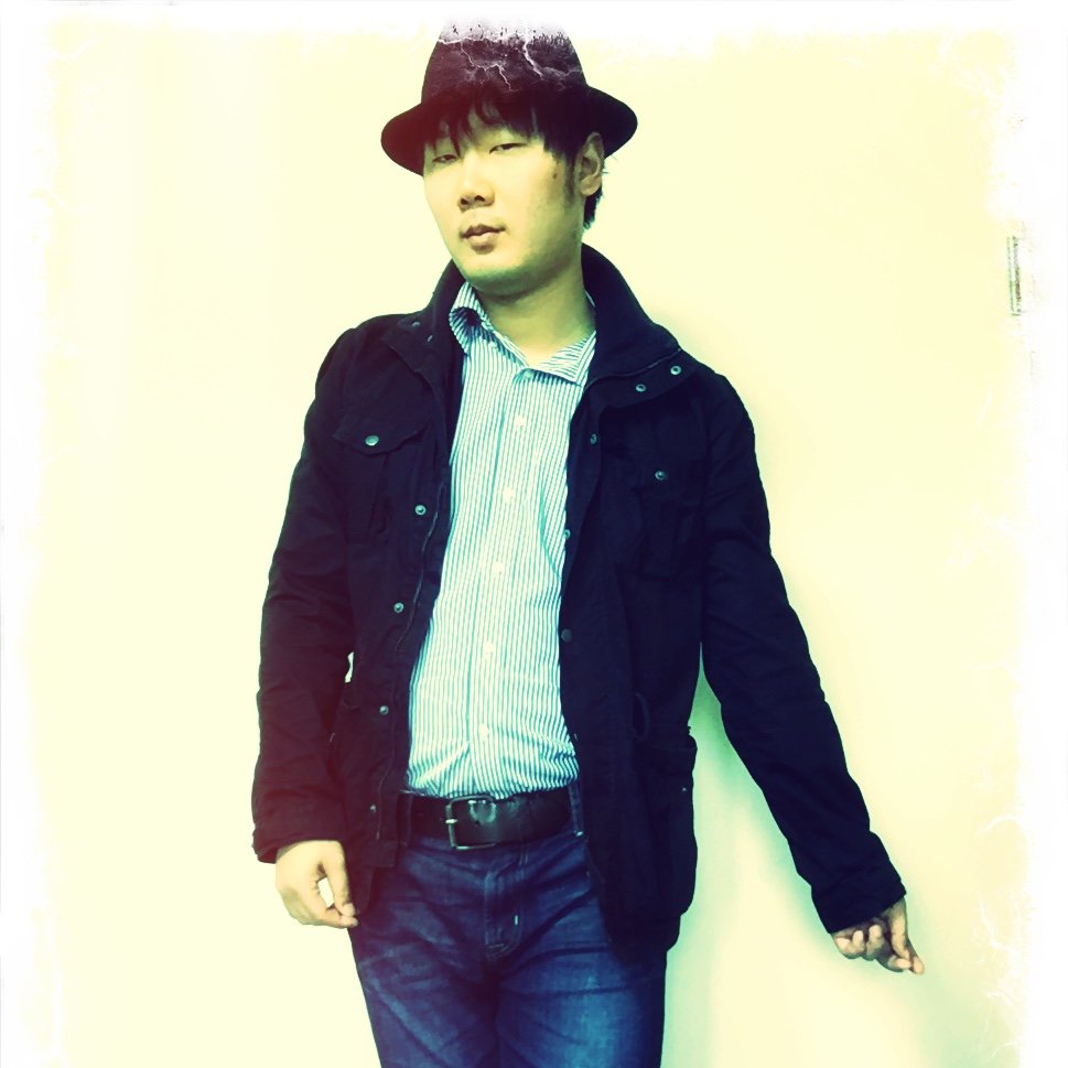 # 統合失調症です。今まで、波乱万丈の人生でしたが、
しぶとく生きています!Youtube,Tiktokもやっております!
フォローお願い致します!趣味は、アニメ、ゲーム、
映画鑑賞、筋トレ、テコンドー、極真空手、hiphop、
イラスト制作、音楽、デスクワークです。
無言フォローご容赦を。