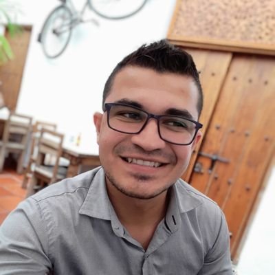 No TUERZAS el derecho. No hagas excepción de personas, no aceptes sobornos porque ciega los ojos del sabio y previene a los justos.
Estudiante de Derecho #RDV