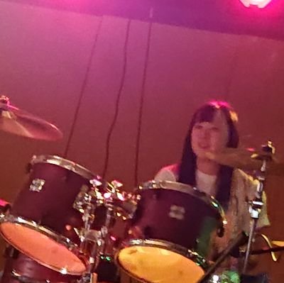 yoshino_00512's profile picture. 軽音14期 今は社会人