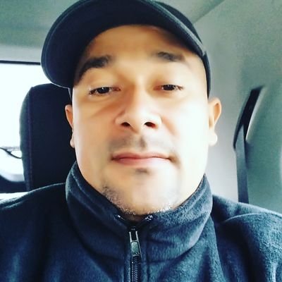 papá creativo alegre , barcelonista 100%, feliz,trabajador ,vivo la vida feliz alegre disfrutó ver la felicidad de otras personas 👍👍👍👍👍👍