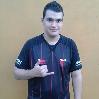 Desde la tierra te aliento yo & desde el cielo mi abuelo. La gilada dice que Colón me arruina pero el corazón me pide que te siga♪❤🖤 👉Wsp: 3425006688📲