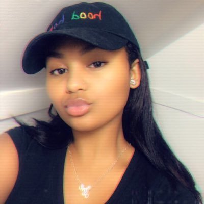 Republica Dominicana🇩🇴 17|♍️ Sancocho2708👻 IG: Tu.dominicana 💕 Singer🎤