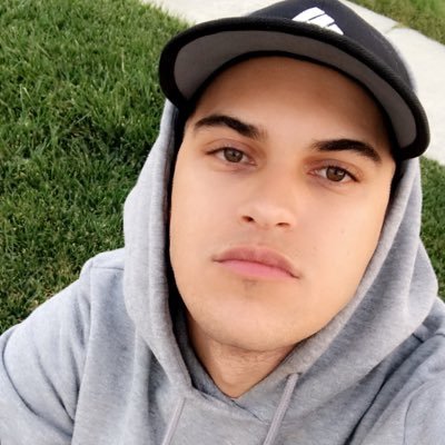 Everetthouston_'s profile picture. 