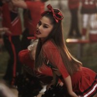 Ariana Grandeee (@rzn___) 's Twitter Profile