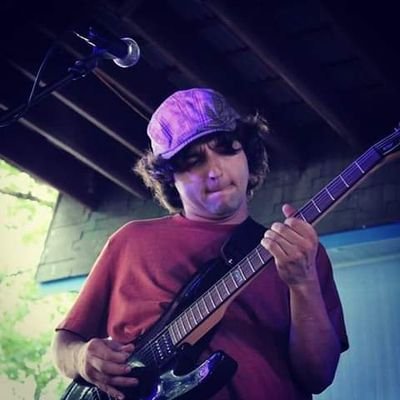 #Guitarist #Musician #Recordingartist for @BackseatHooligans