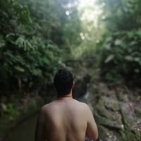 licenciado en español y literatura y Magister en educación. Amante de la fotografía, la lectura y apasionado del fútbol.