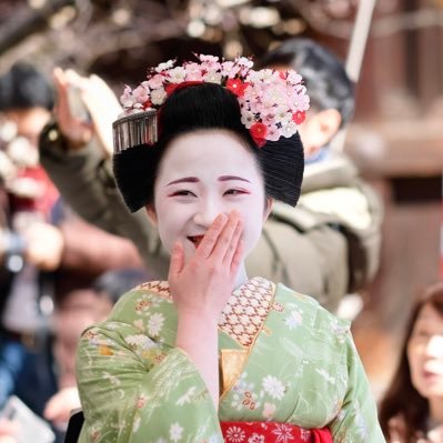 Je partage avec mes photos persos la beauté du Japon et de son quotidien 🇯🇵 ✨ Histoire | Culture | Nature | Voyage | Geisha 👘
