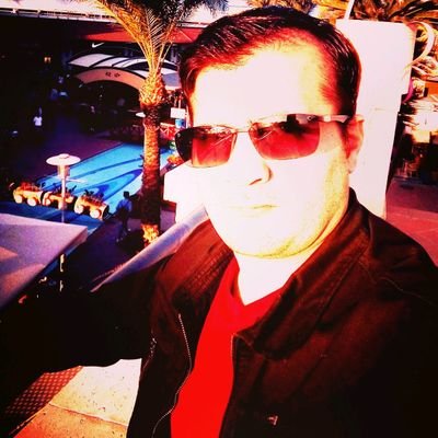 ozbassecomen's profile picture. Hayatta İnce bir çizgide yaşamakta ve insanlara güvenmekte dikkat edelim