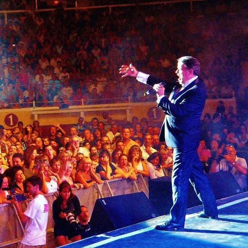 EricMorena's profile picture. Artiste lyrique ( Baryténor ) management : booking.lionel@gmail.com