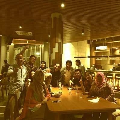 Bogor Agricultural University | Computer Science | Computer Engineering | Tech Enthusiast 🚀👩💻 | Learning by doing