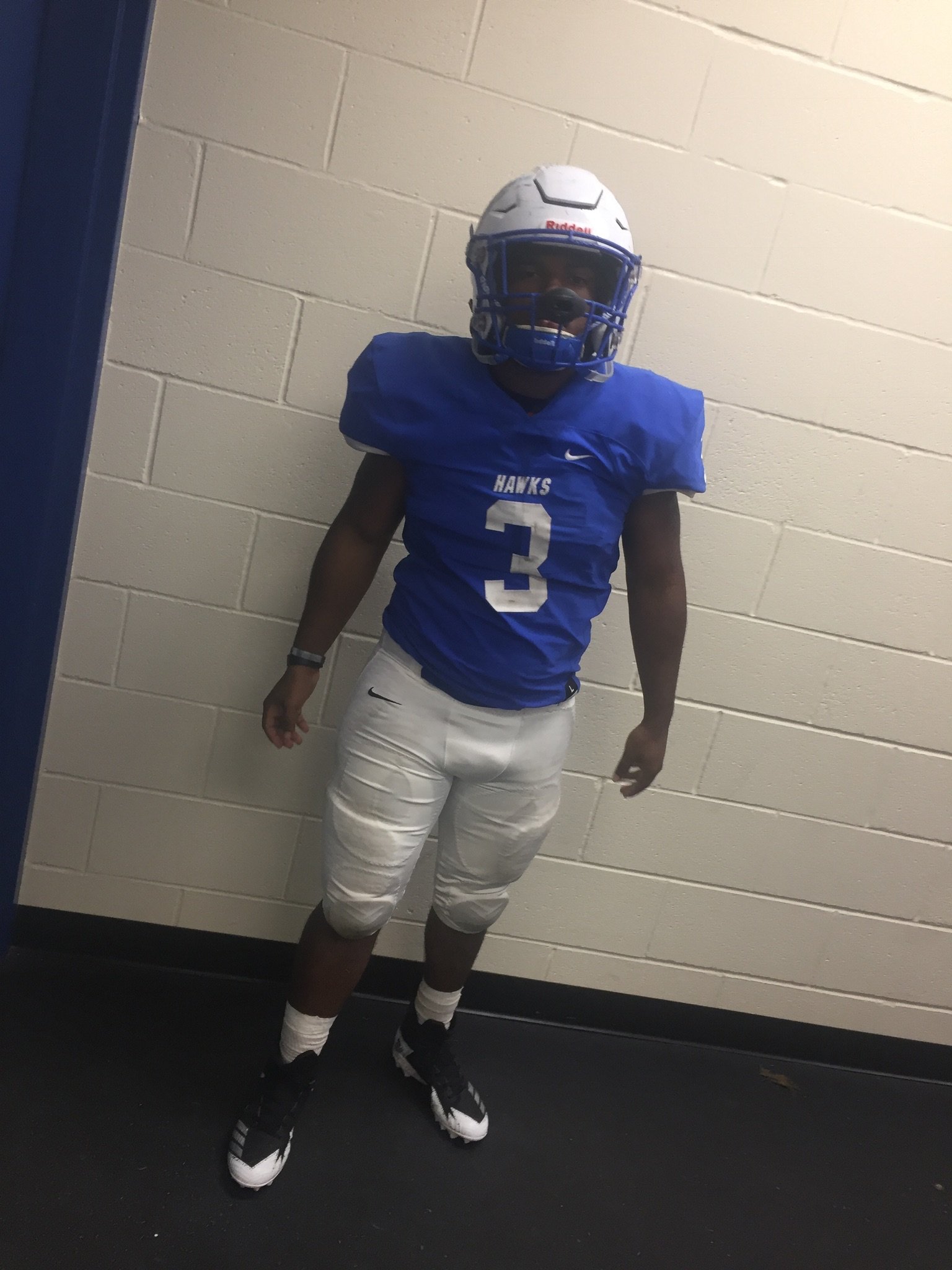 😤HHS/Athlete/#3 FB/DT🏈
Jd Mckissic #21❌
Phil 4:13